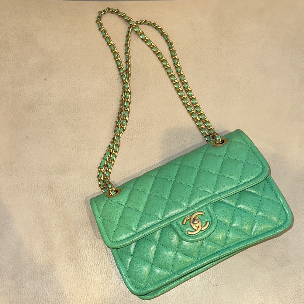 Chanel Green Quilted Shoulder Bag with Gold Chain